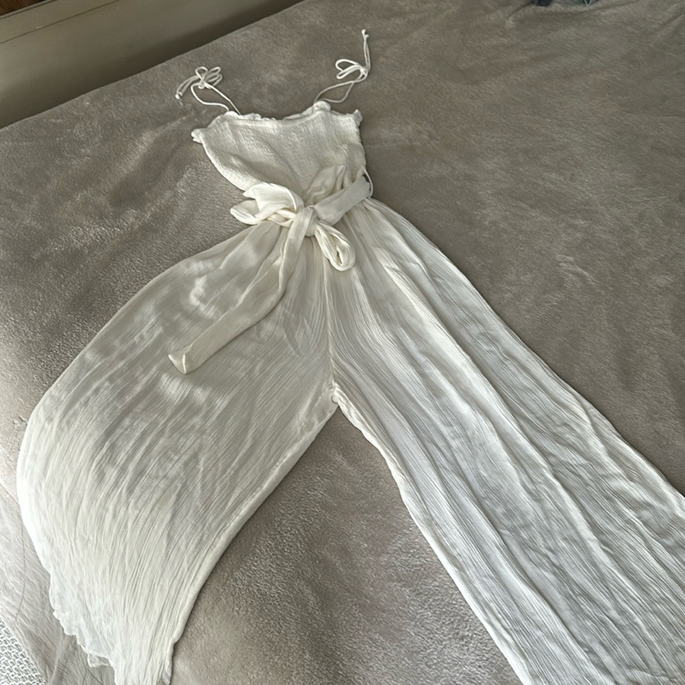 Girls Wide leg jumper size XS , cream, like new